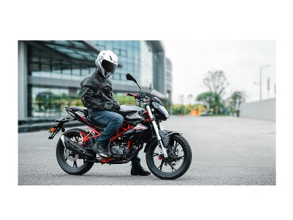 تصویر موتورسیکلت بنلی مدل TNT150